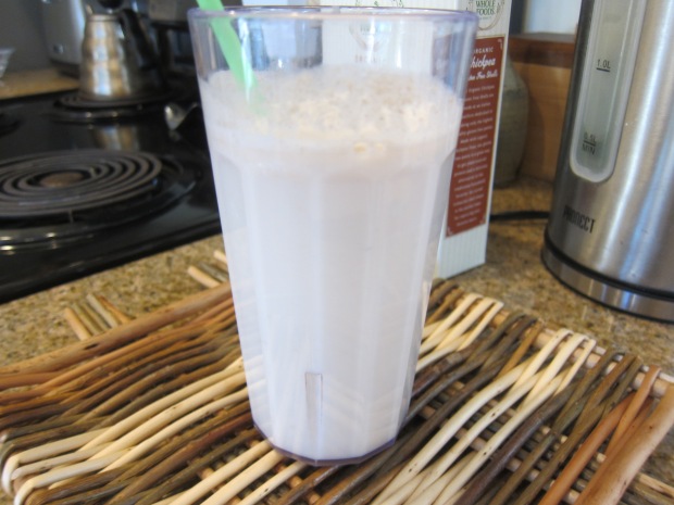Homemade Oat Milk (6)